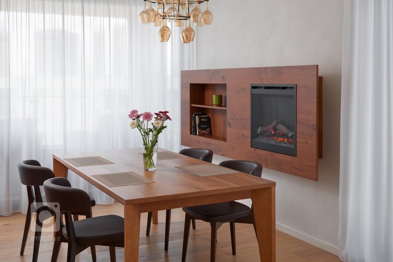 add picture to album