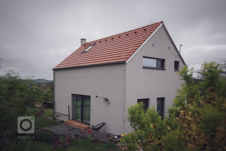 add picture to album