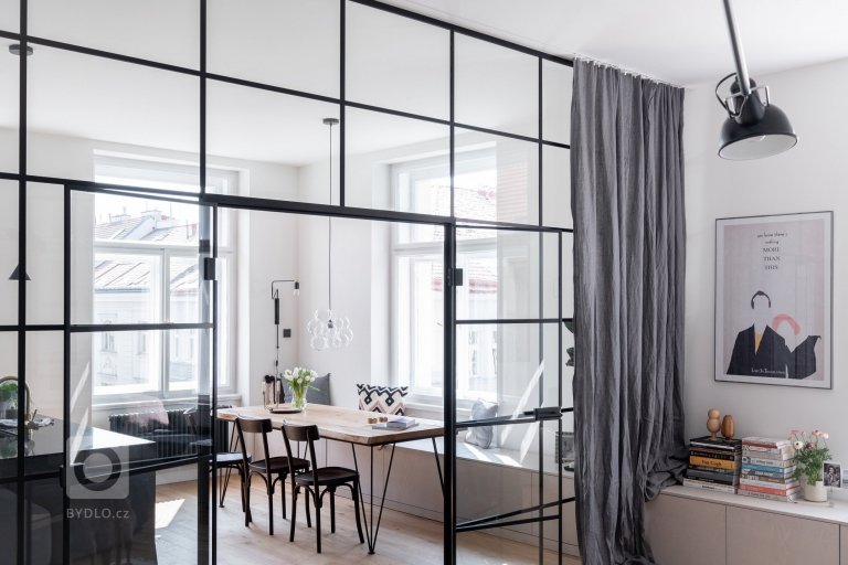 add picture to album