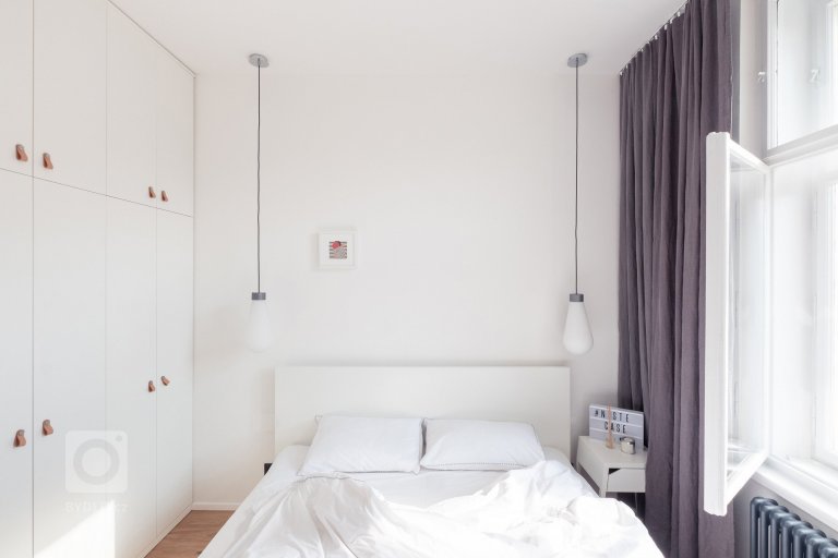 add picture to album