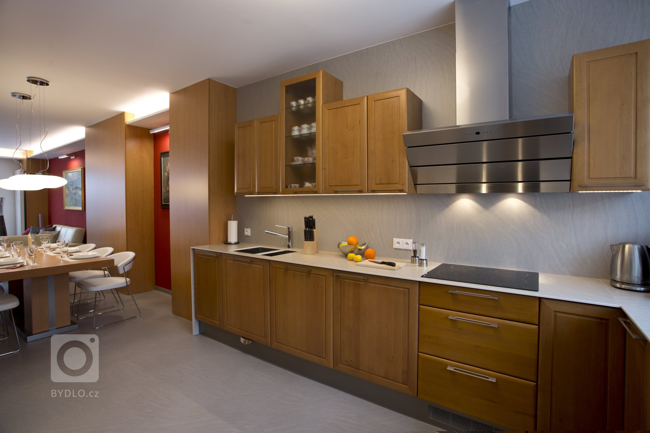 Když děti vylétnou z hnízda je čas na změnu, aneb &bdquo;kdy když ne teď&ldquo;. Tak bychom mohli charakterizovat radikální proměnu velkého obytného prostoru v…