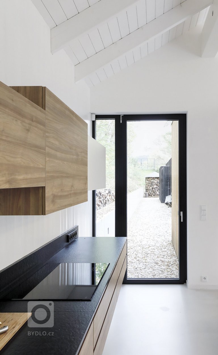 add picture to album