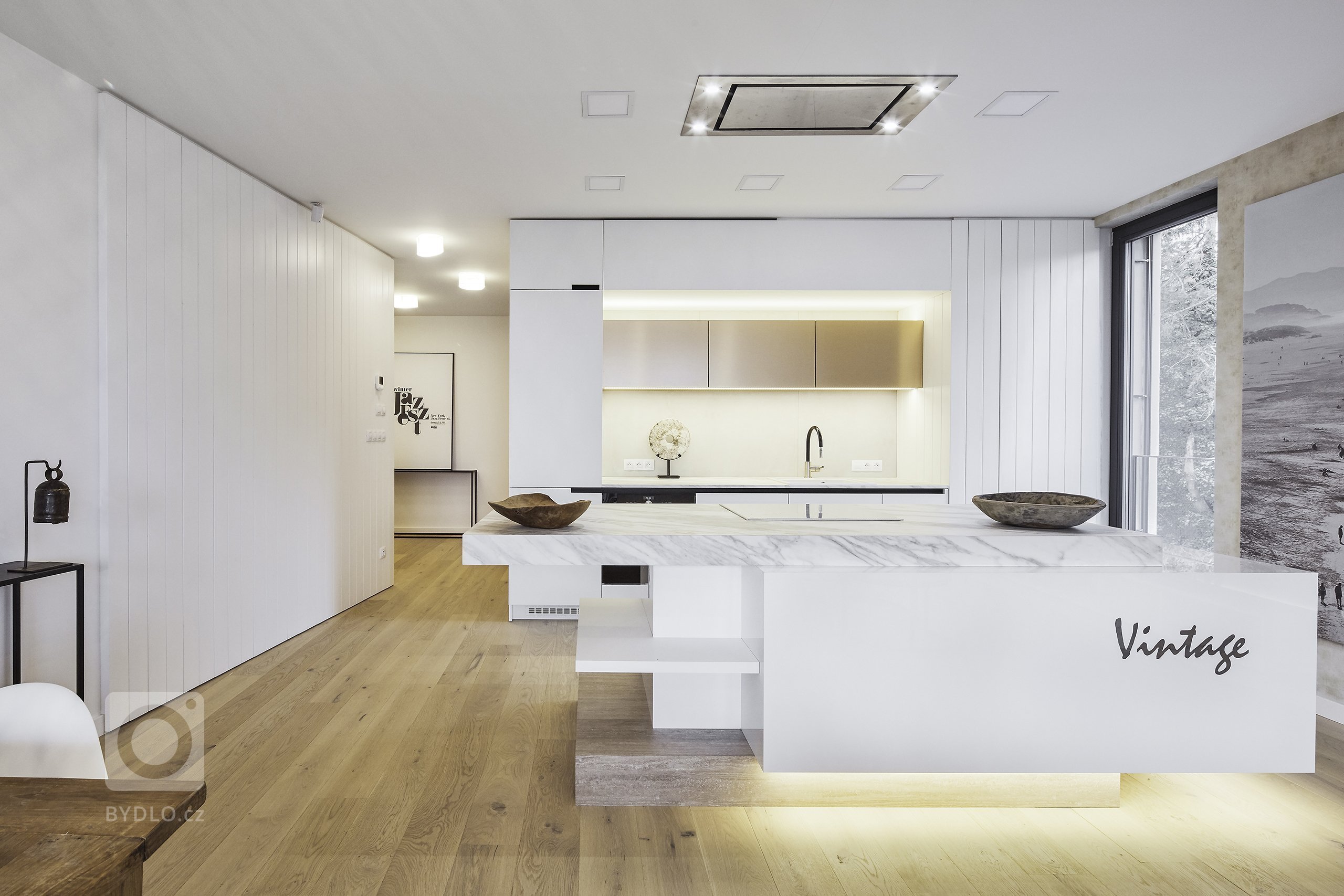 Byt v Barrandovských zahradách

Tentokrát šlo o to získat bydlení ve městě, co nejlepší možné místo. Takový byt, útočiště když chcete být chvilku sami nebo…