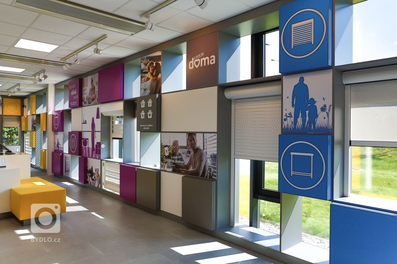 Interiér nového showroomu firmy Somfy.

