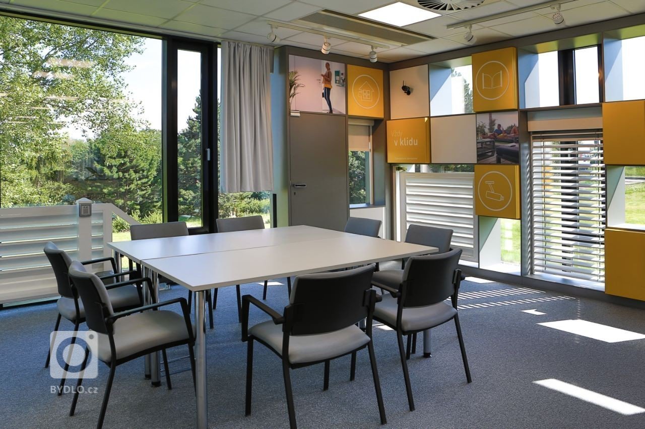 Interiér nového showroomu firmy Somfy.
