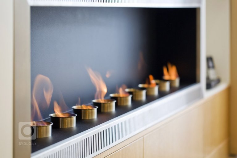 add picture to album