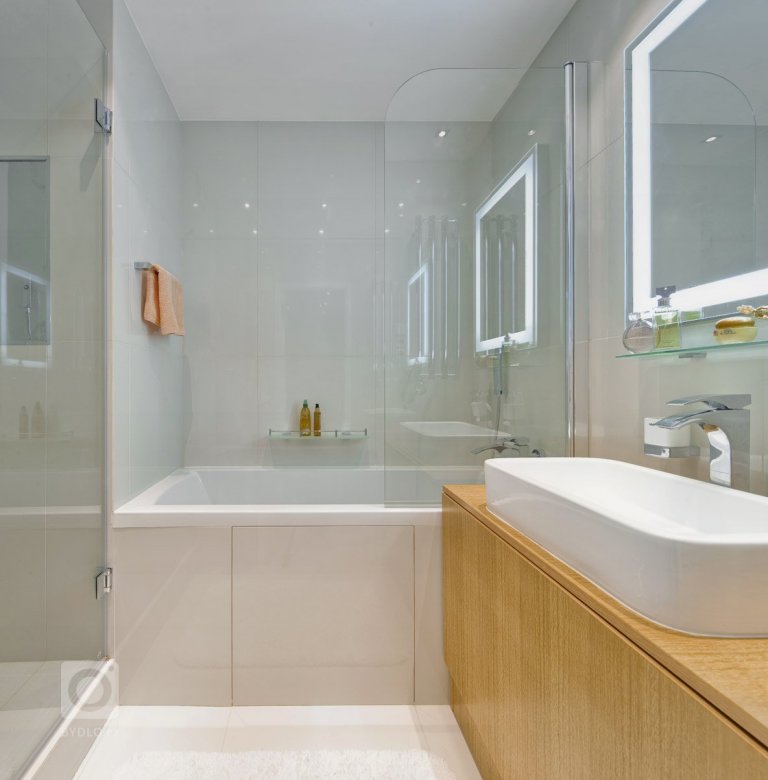 add picture to album