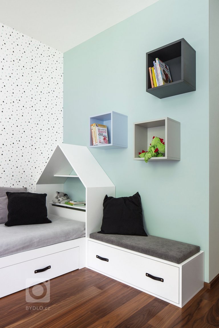 add picture to album