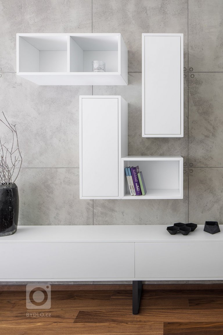 add picture to album