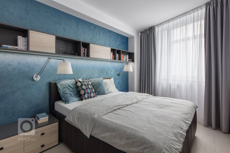 add picture to album