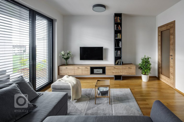 add picture to album