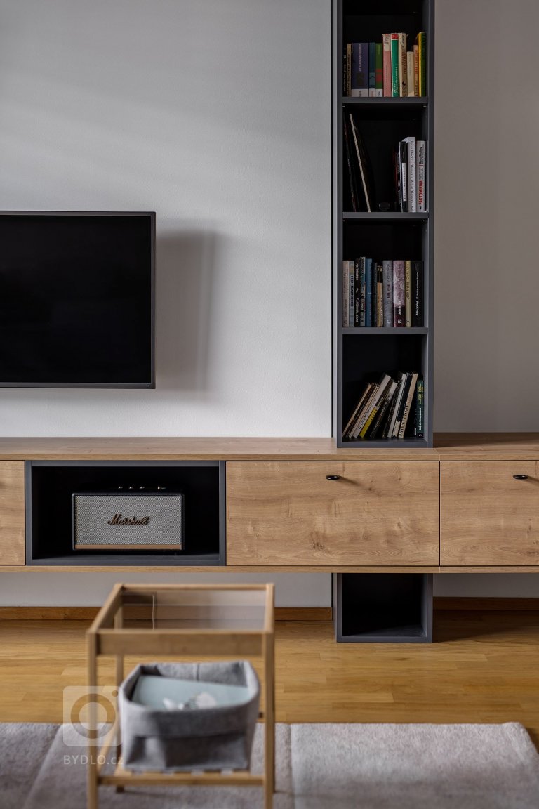 add picture to album