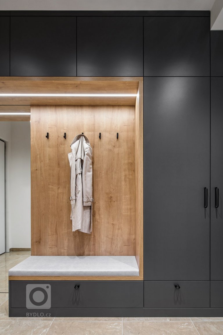 add picture to album