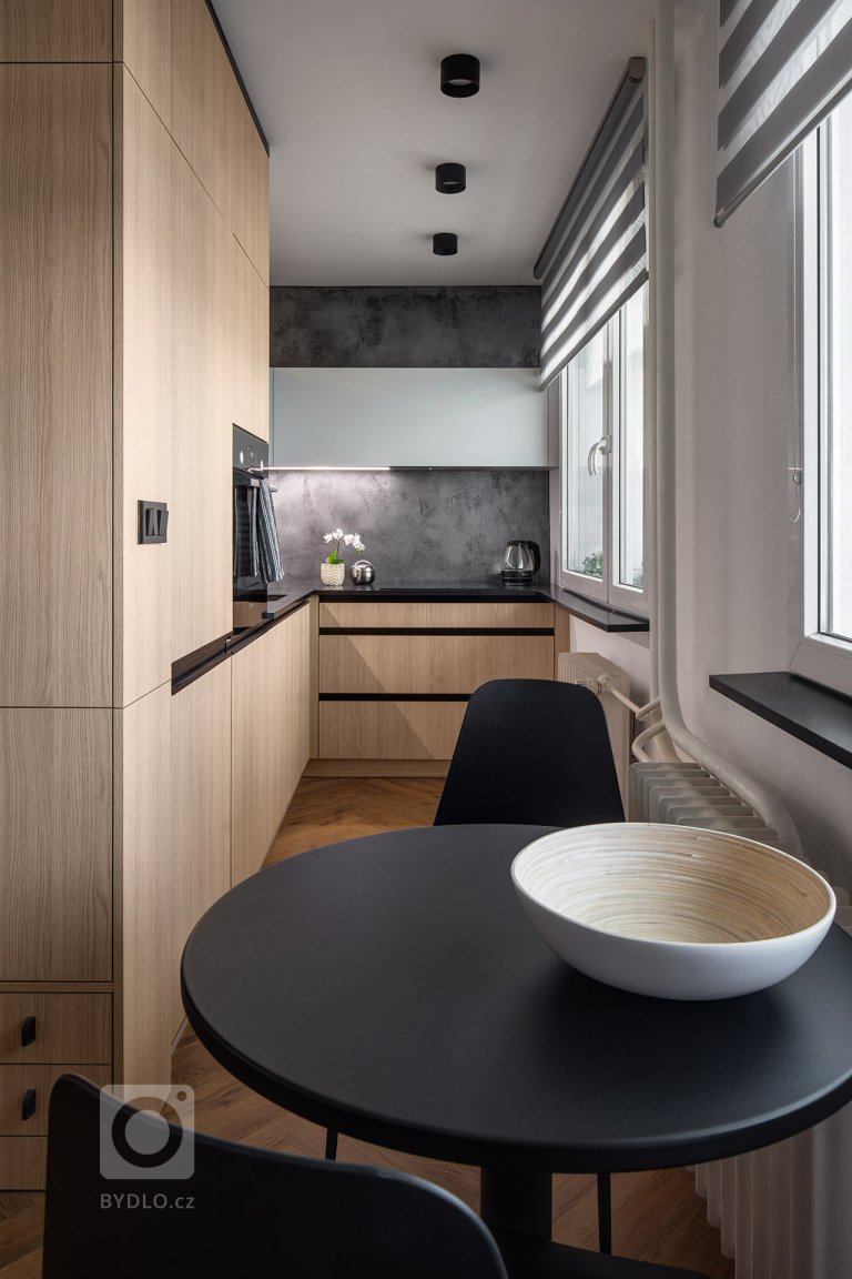 add picture to album