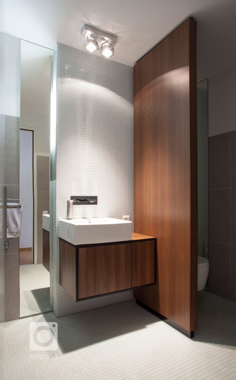 add picture to album