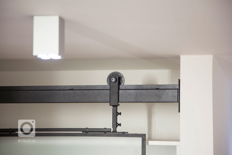 add picture to album