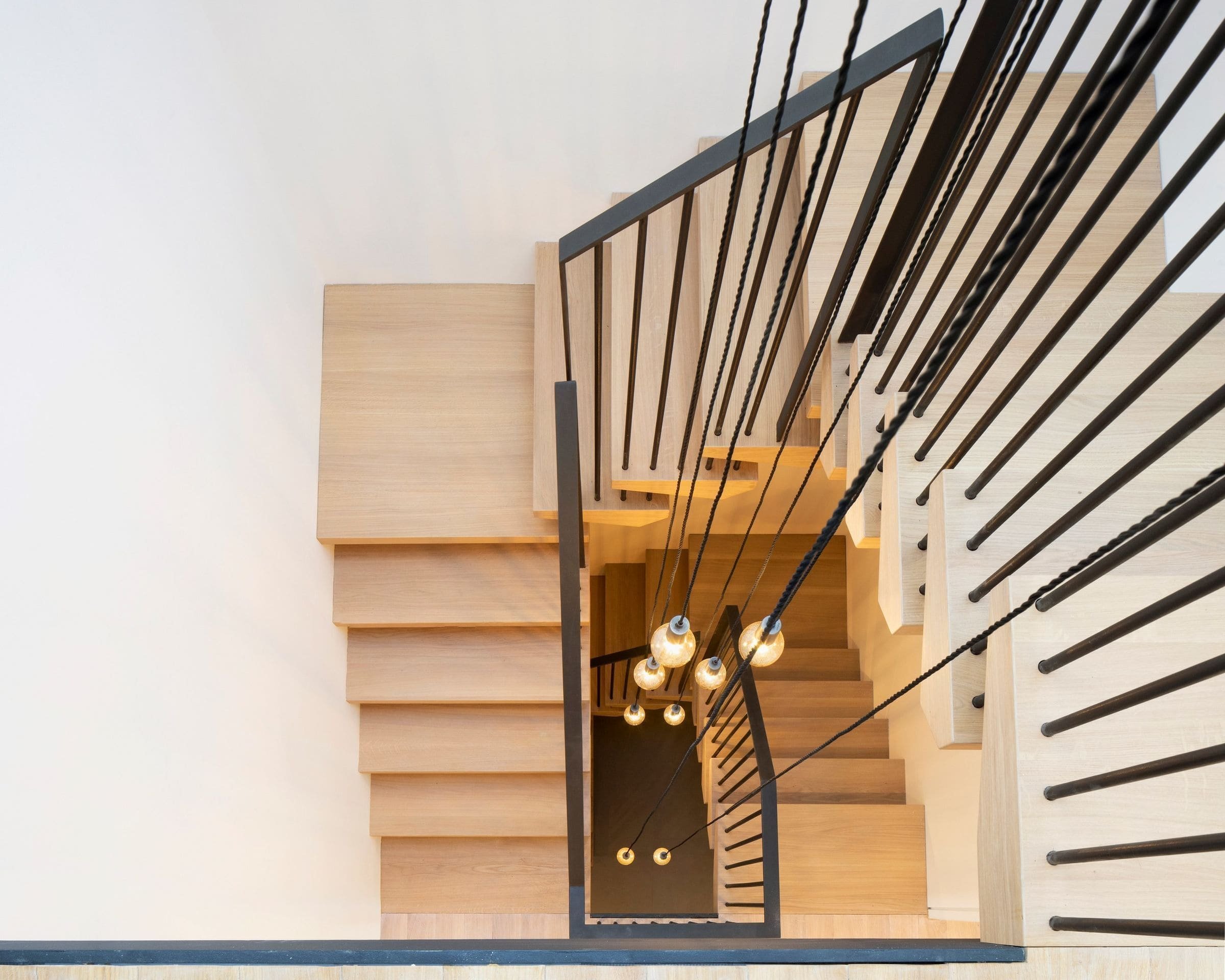 Jedinečný dům vyplnil proluku širokou pouhých 3,35 metrů