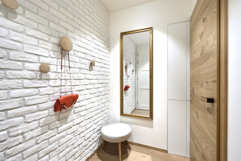 add picture to album