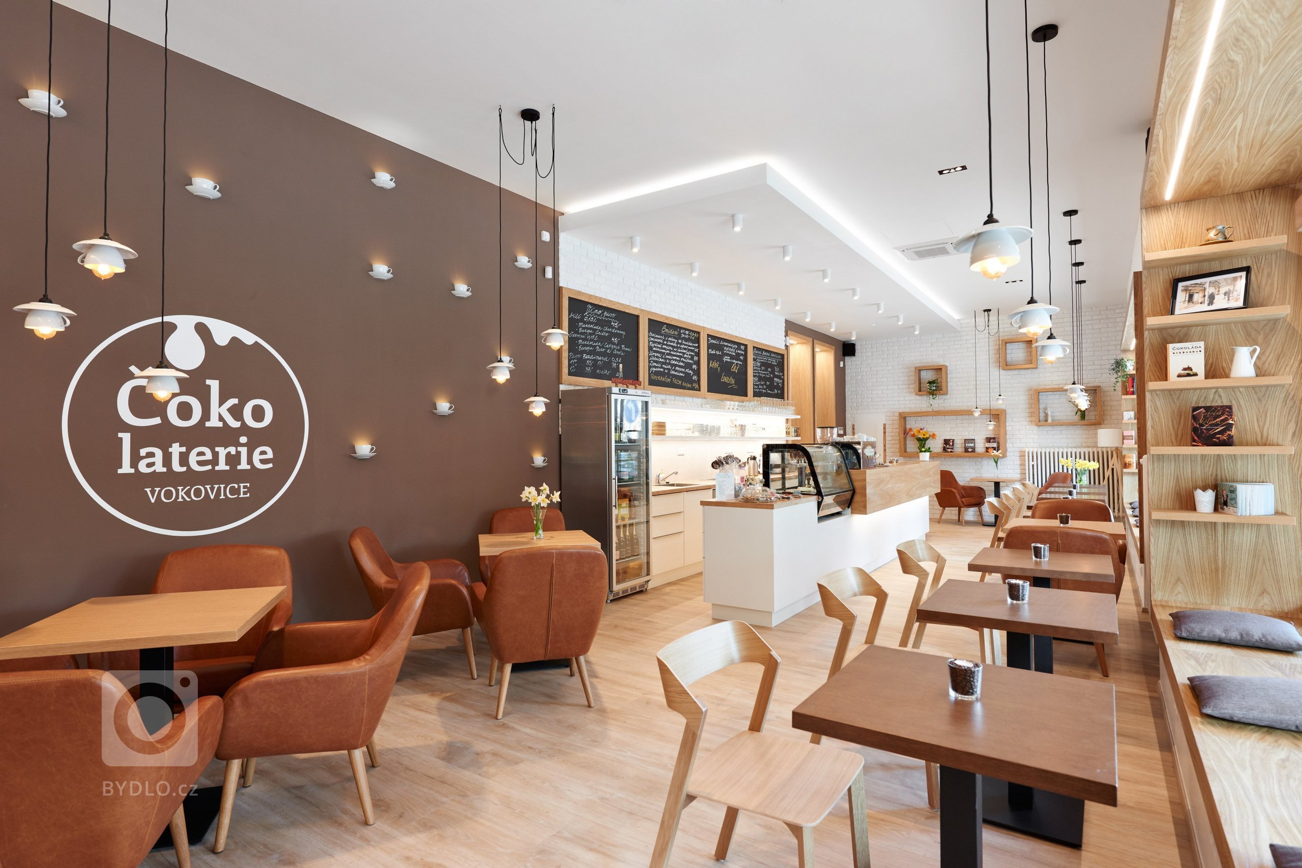 Čokolatérie je situována do příjemné části Prahy 6 Vokovice s dobrou dostupností na stanici metro A Bořislavka a přímo naproti ZŠ Na Dlouhém lánu. Konkrétní…