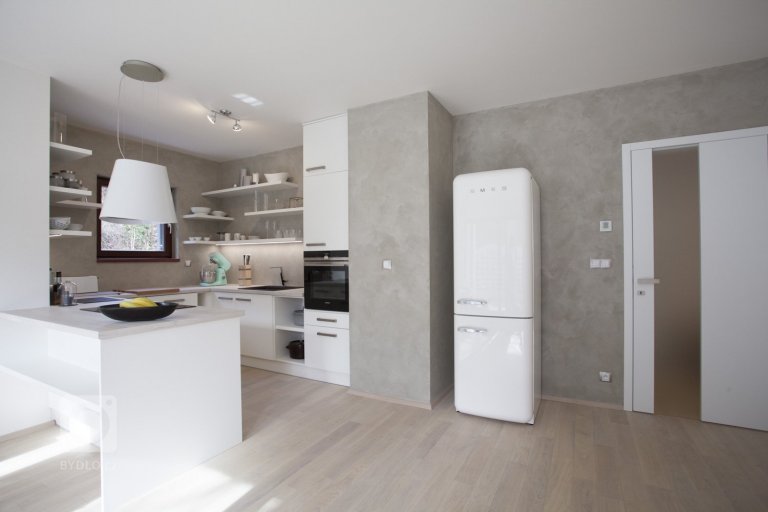 add picture to album