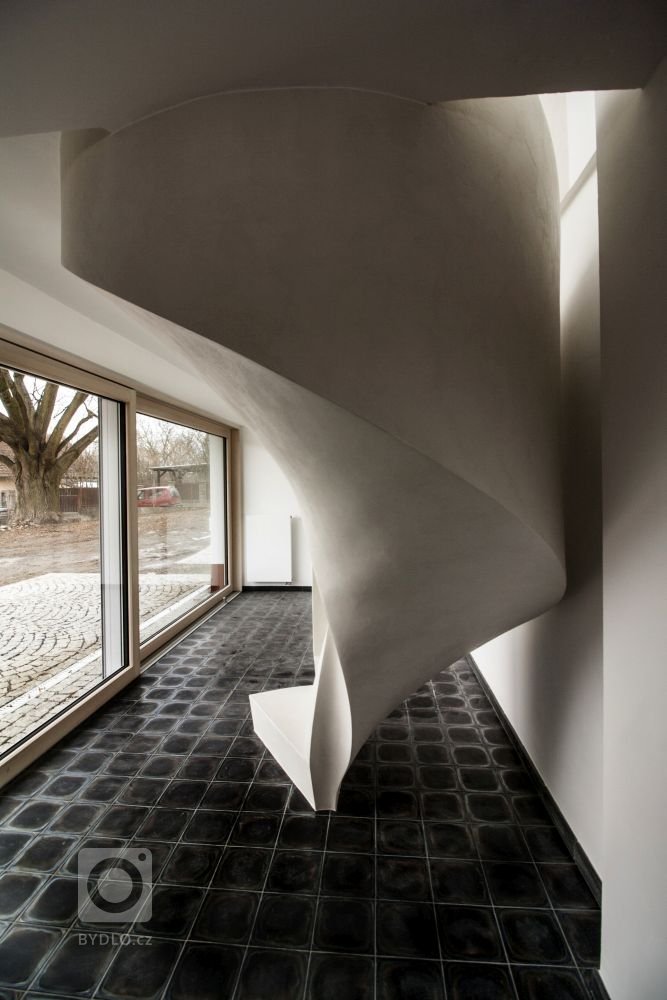 add picture to album