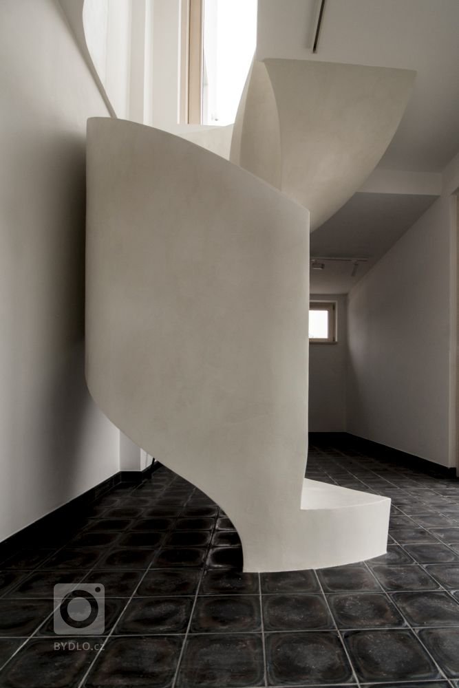 add picture to album