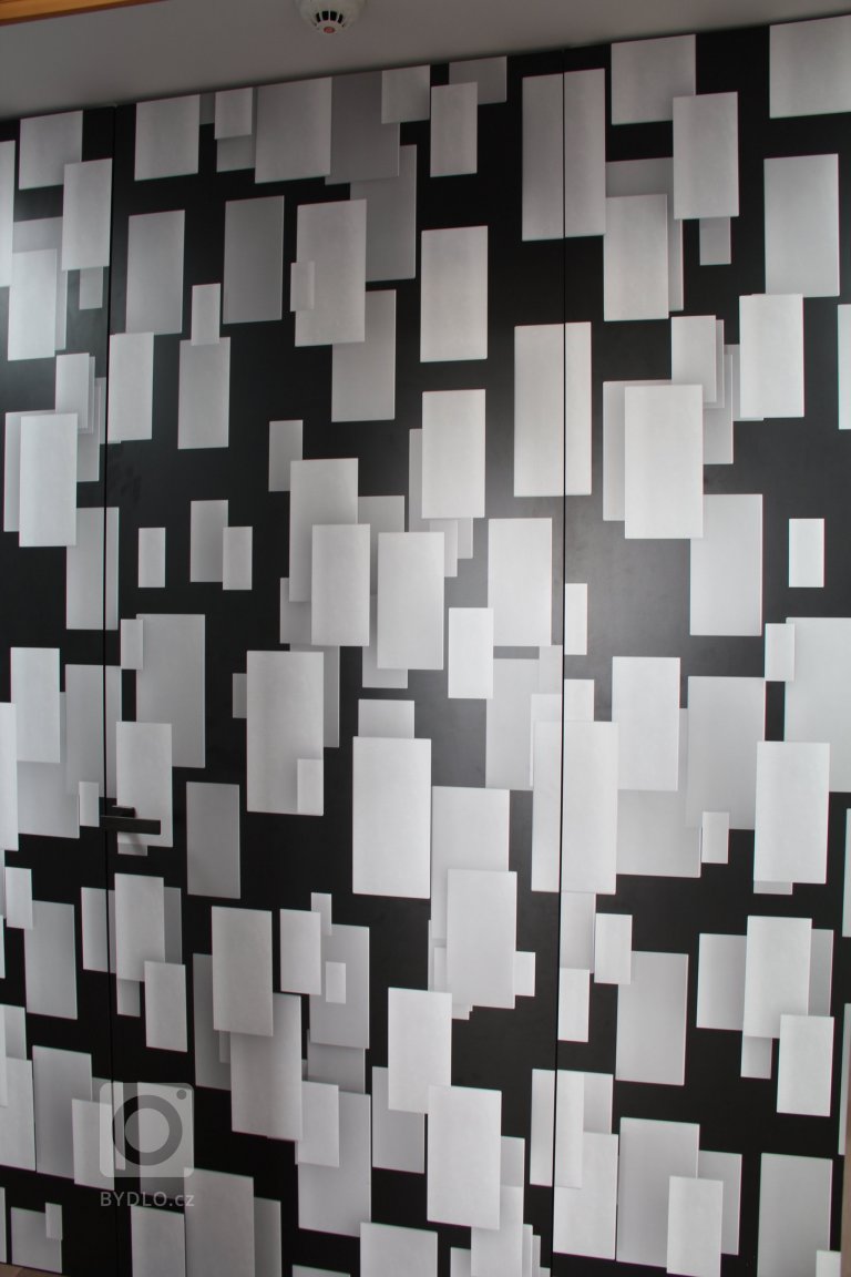 add picture to album