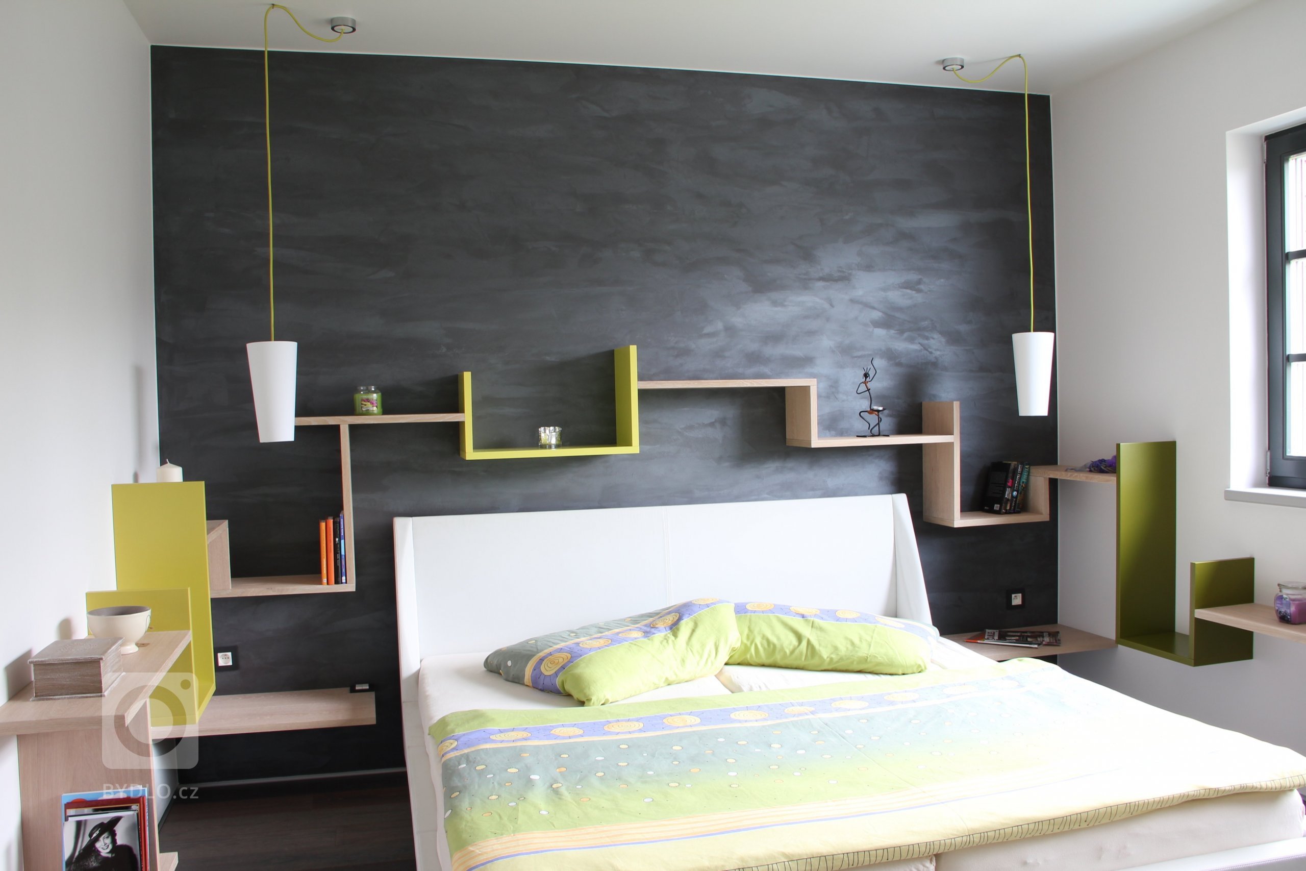 Klient oslovil naši firmu a požadoval vytvoření studie celého interiéru domu, kdy můžeme při tvorbě studie ještě dispozičně měnit projekt. Studie interiéru…