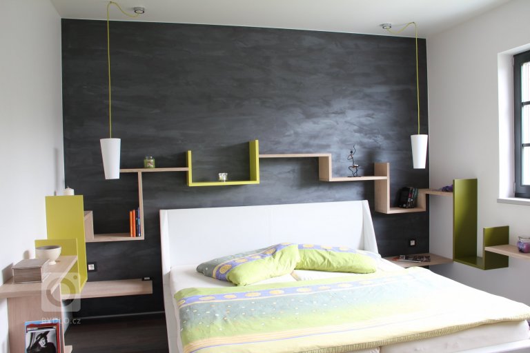 add picture to album