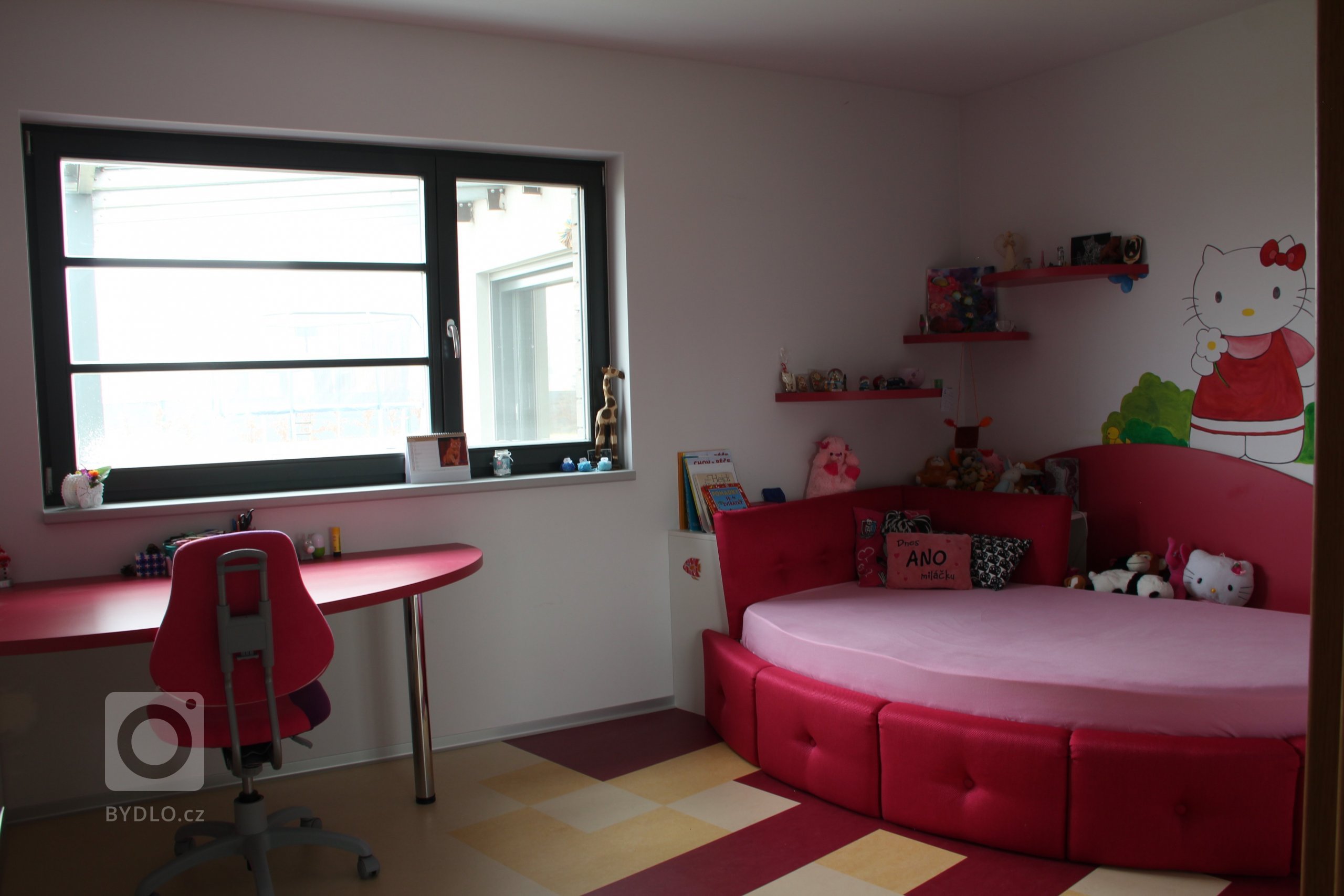 Klient oslovil naši firmu a požadoval vytvoření studie celého interiéru domu, kdy můžeme při tvorbě studie ještě dispozičně měnit projekt. Studie interiéru…