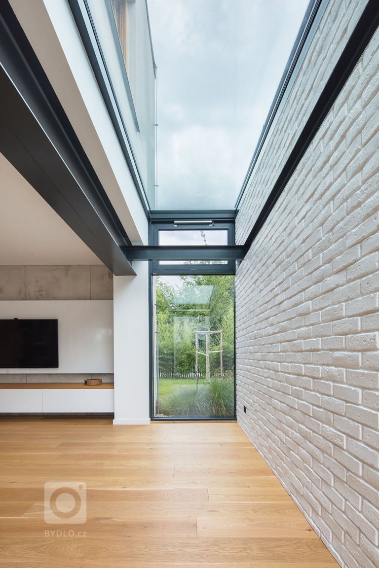 add picture to album