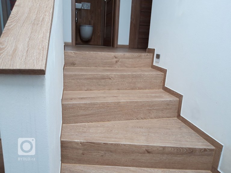 add picture to album