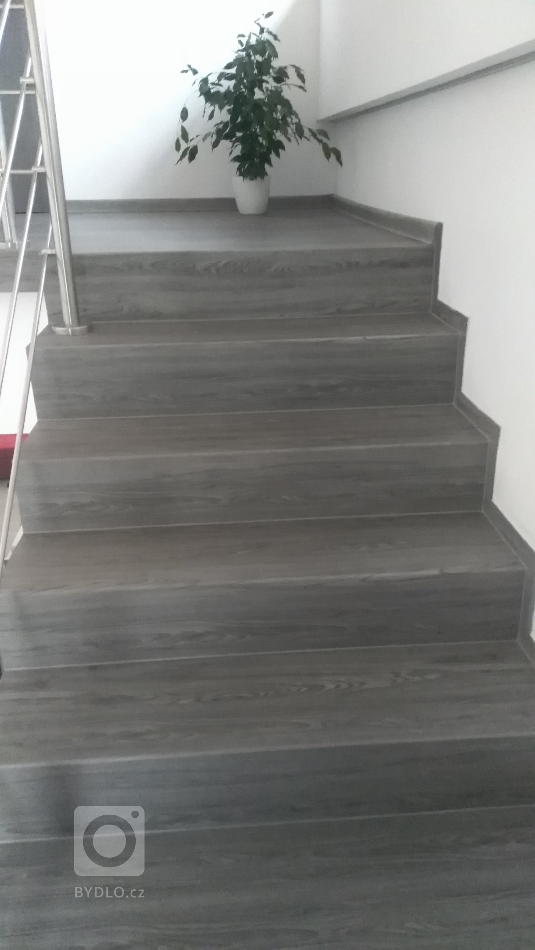Vinylové schody zepředu