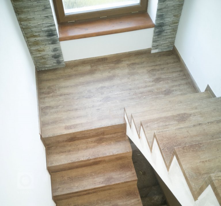 add picture to album