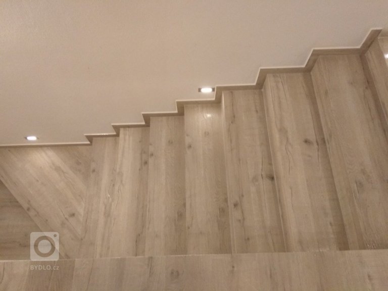 add picture to album