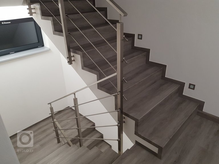 add picture to album