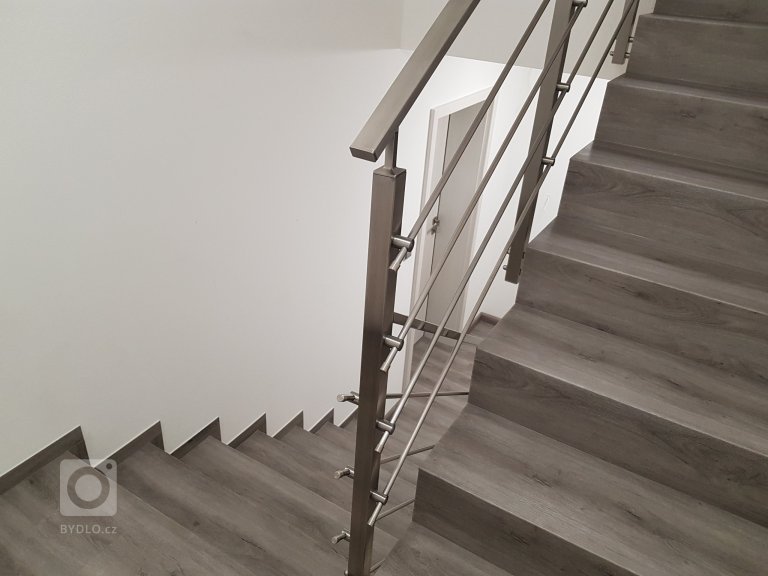 add picture to album