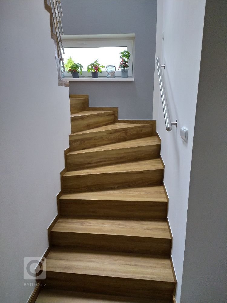 add picture to album