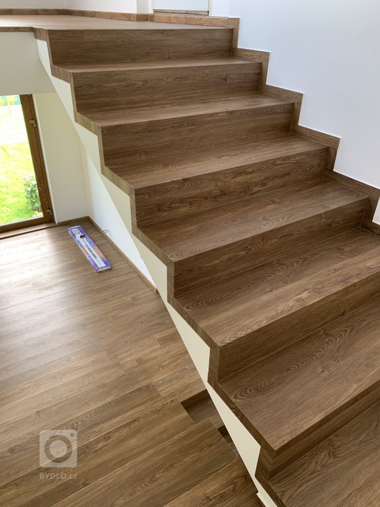 add picture to album