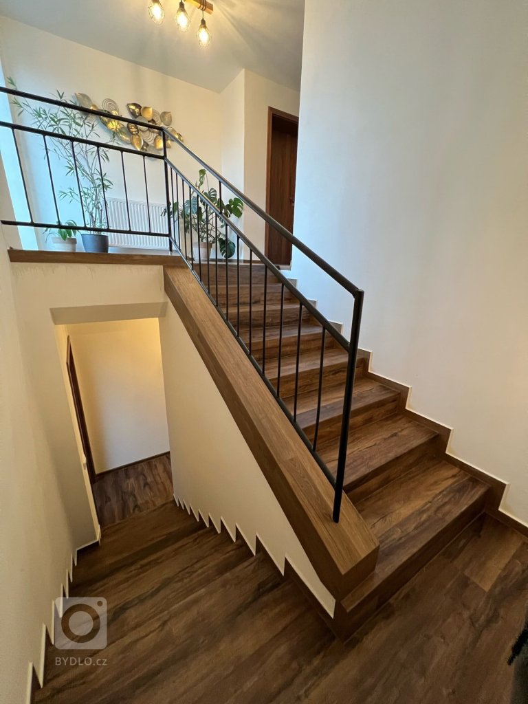 add picture to album