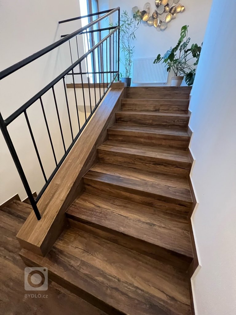 add picture to album