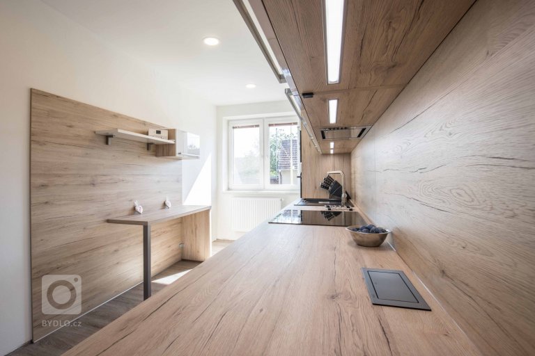 add picture to album