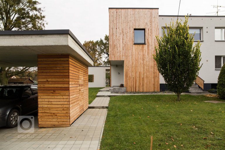 add picture to album