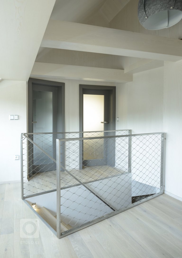 add picture to album