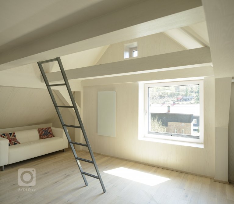 add picture to album