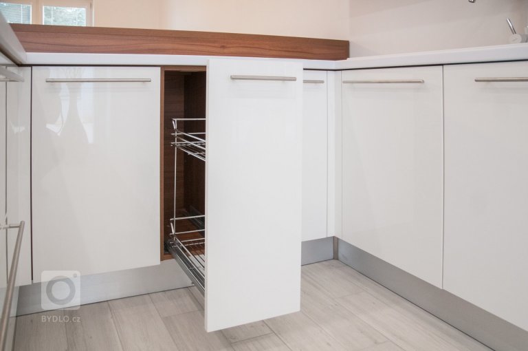 add picture to album