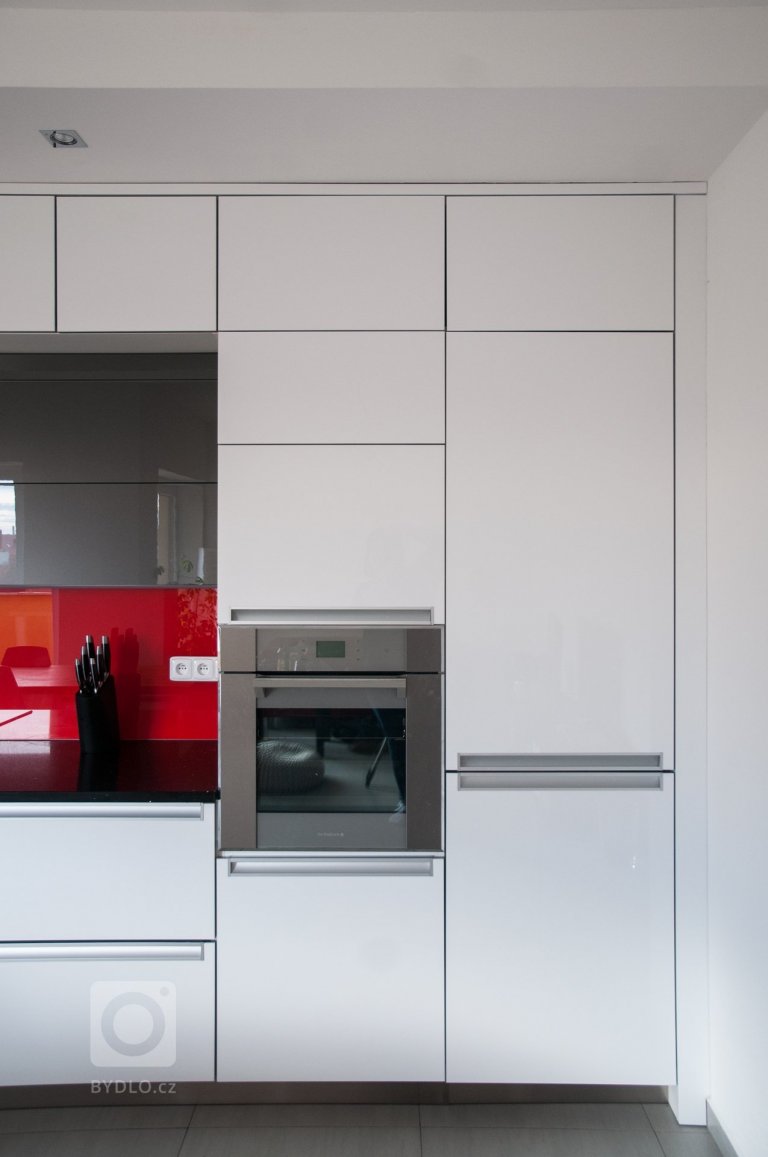 add picture to album