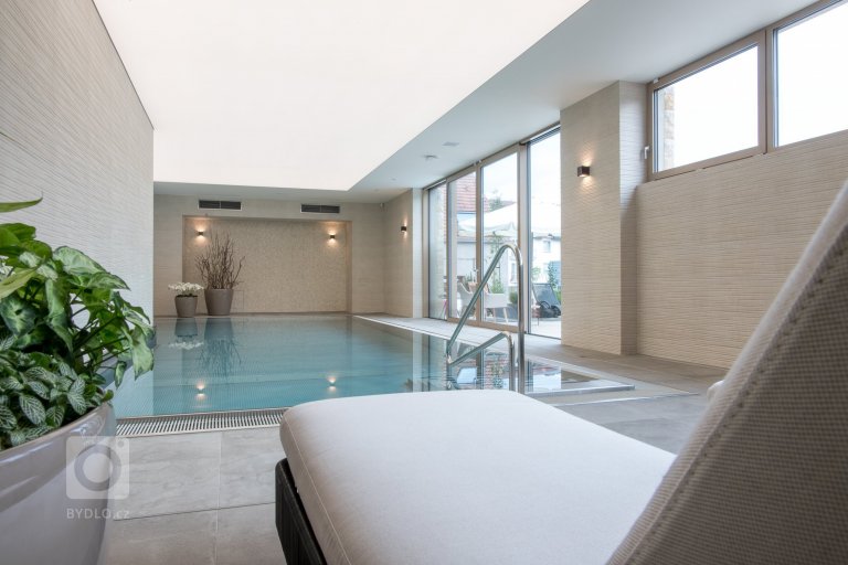 add picture to album