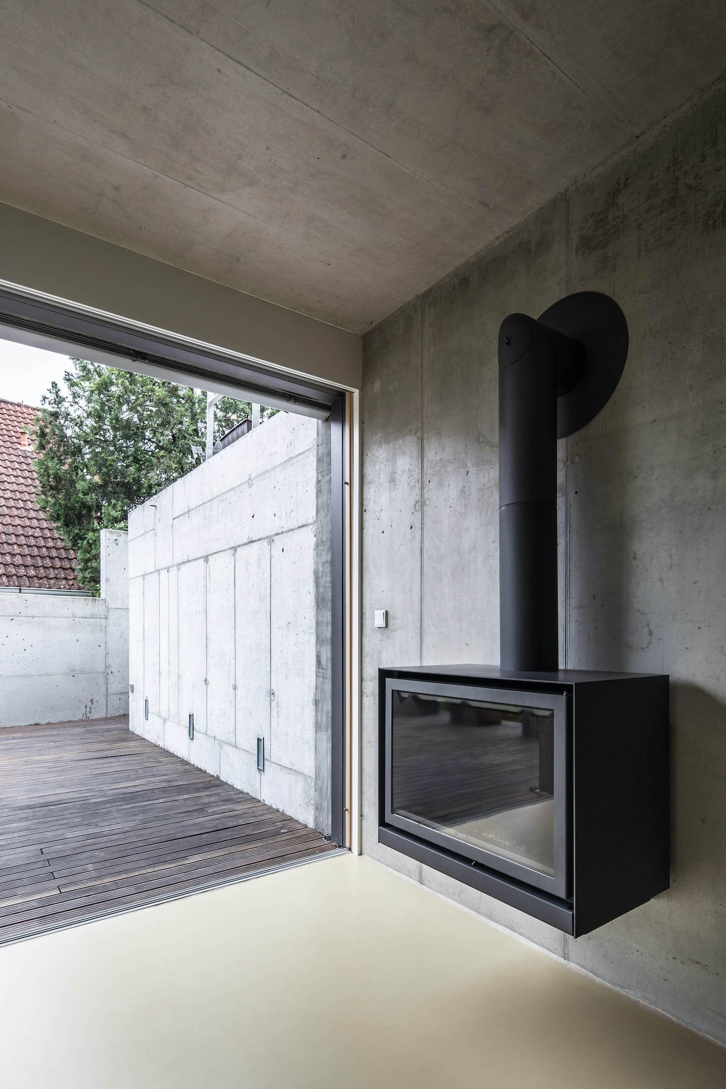 Rodinný dům odstínech šedi