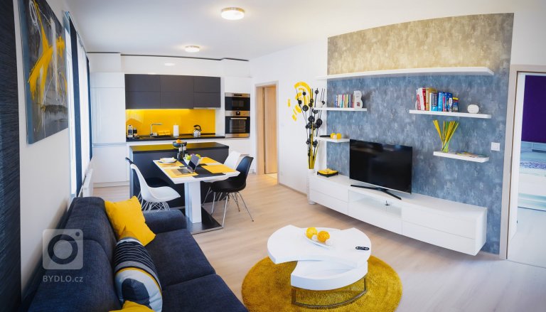 add picture to album